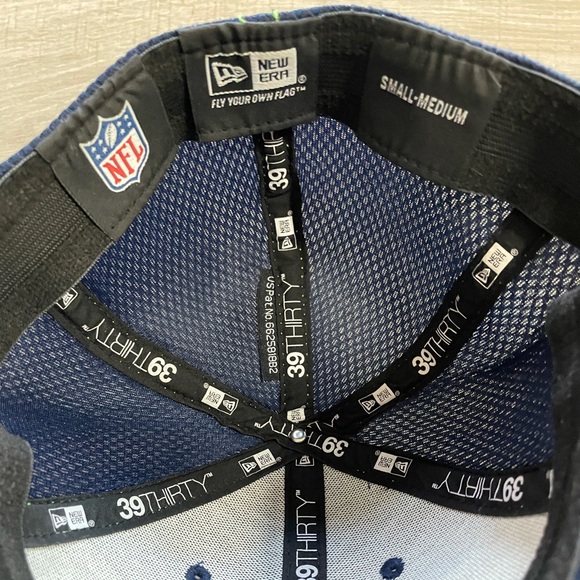 seattle seahawks fitted hat - Picture 4 of 4